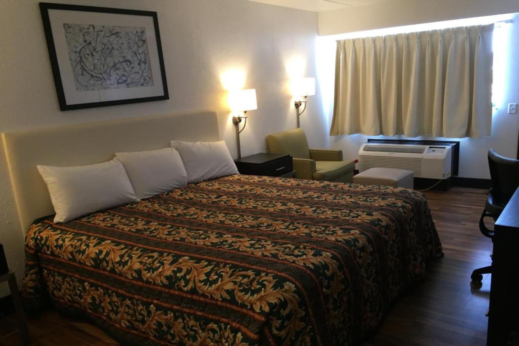 Economy Inn Of Holland Zewnętrze zdjęcie